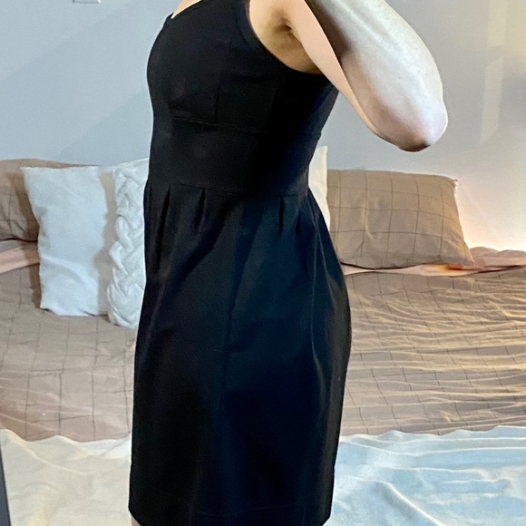 Perfect little black dress - Picture 1 of 4